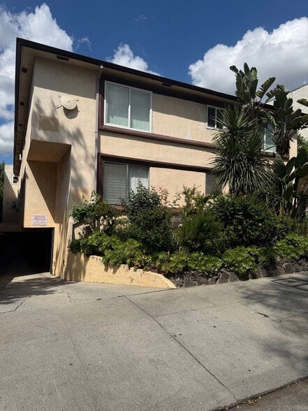 Building Photo - 1231 N Formosa Ave