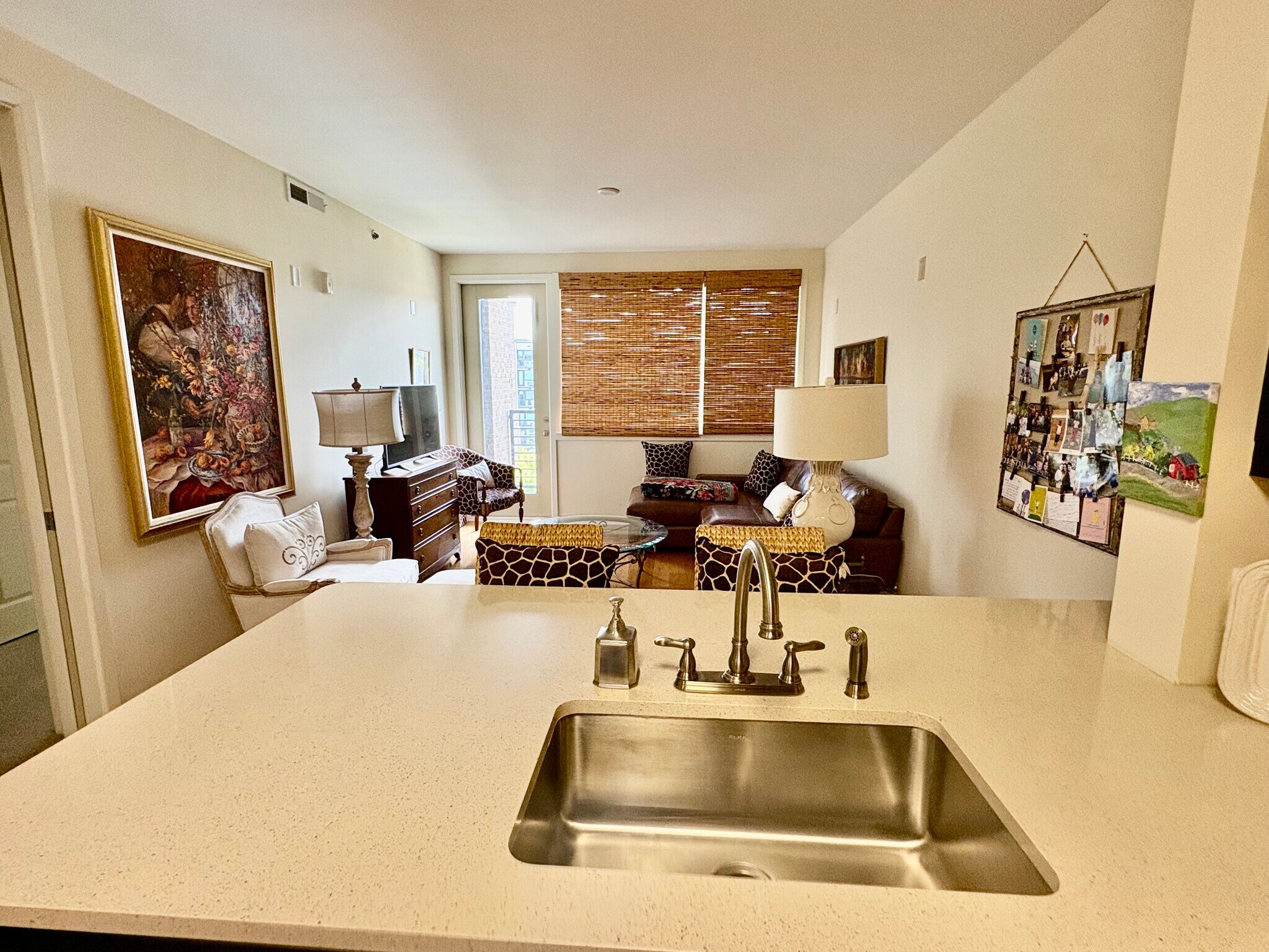 Building Photo - 200 Manufacturers Rd