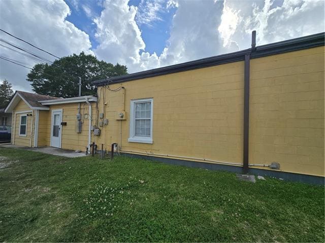 Building Photo - 602 5th Ave