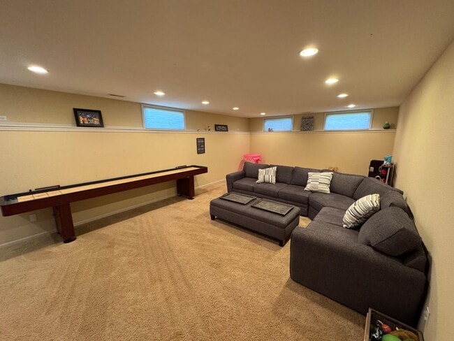 Building Photo - 1380 Stonecreek Dr