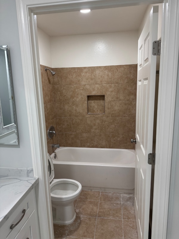 Building Photo - 5808 Tujunga Ave