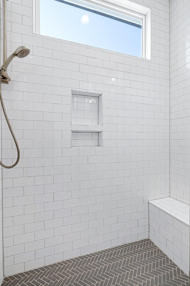 Building Photo - 4909 Madone Dr