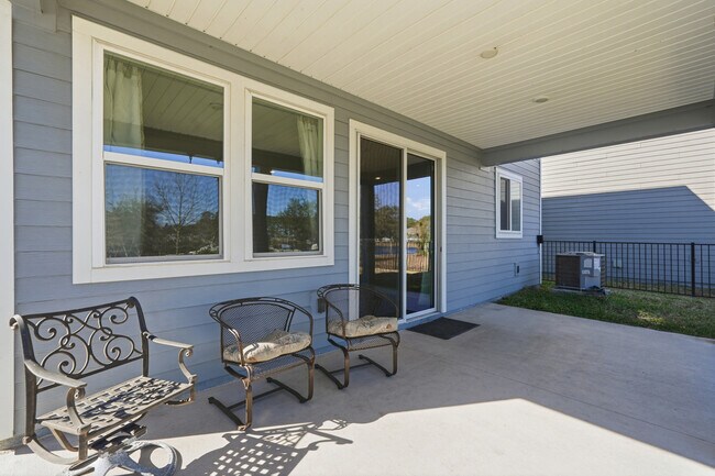 Building Photo - 216 Santorini Ct