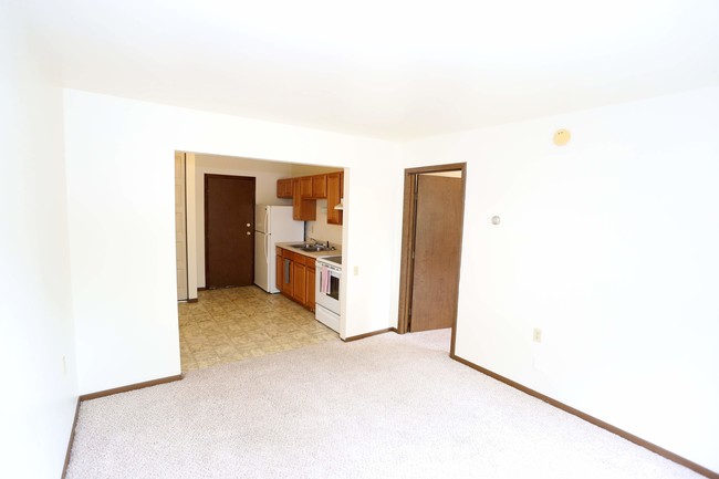 Building Photo - Markham Apartments