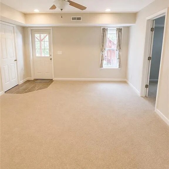 Building Photo - Lease to Own