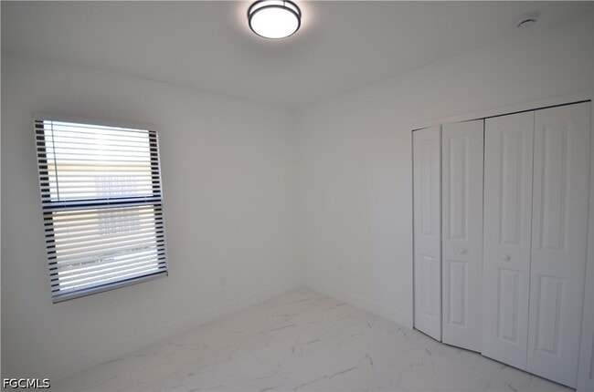 Building Photo - 2132 Barker Blvd