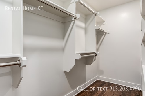 Building Photo - 12020 Ensley Ln