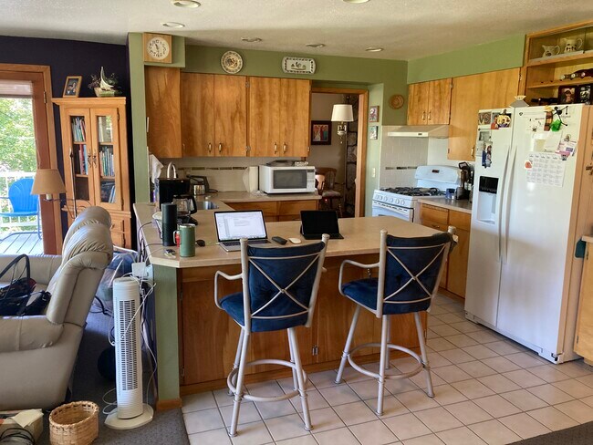 Building Photo - 10721 N Nelson Rd