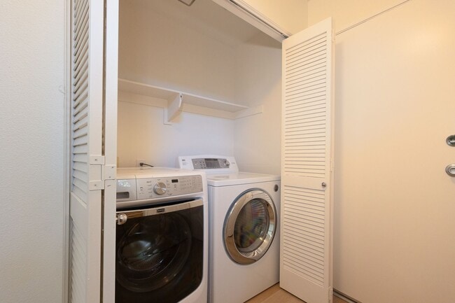 Building Photo - Gated California Lighthouse Townhome | 3 Bed + 2.5 Bath End Unit | Pool, Spa, Private Patio & 2-C...