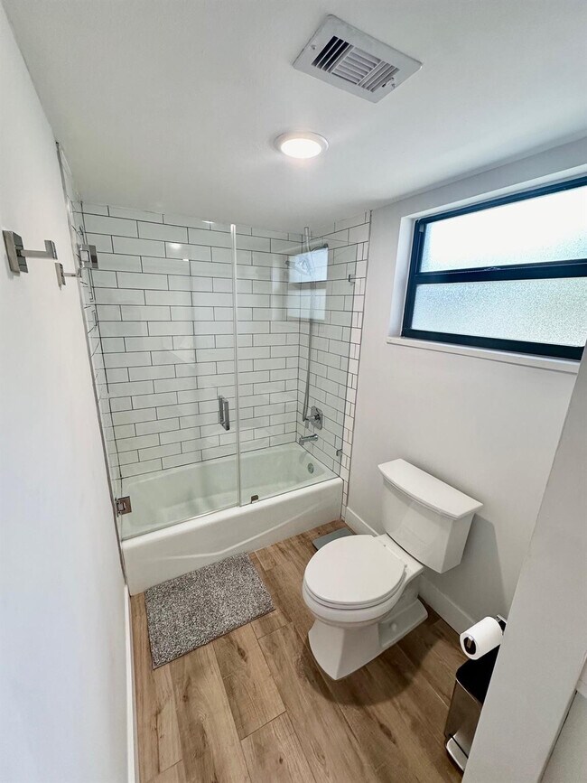 Building Photo - 11863 Wimbledon Cir