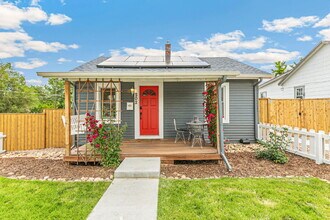 Building Photo - $2,595, 3-bed, 2-bath, located in Denver w...