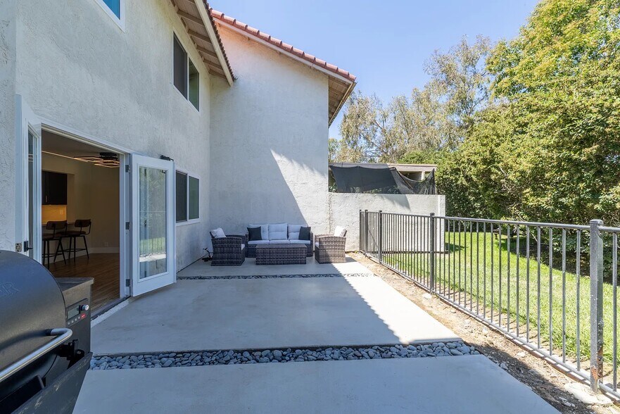 Backyard - 3106 Avenida Christina
