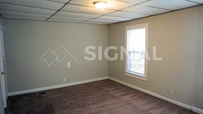 Building Photo - 7230 4th Ave S