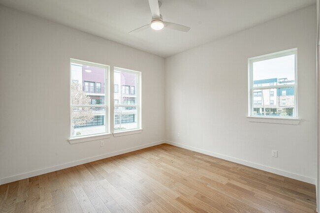 Building Photo - Perfect New Standalone 4 bed 4 bath Close to Greenville Ave & Henderson