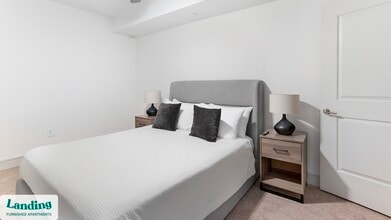 Building Photo - 777 Preston St