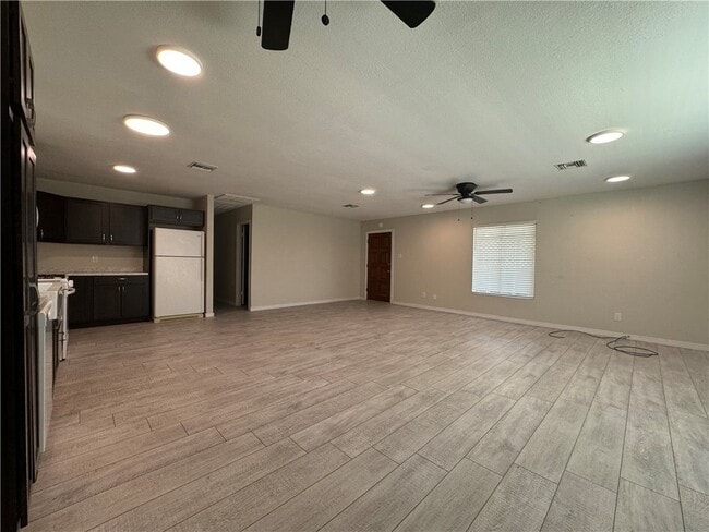 Building Photo - 826 Citrus St