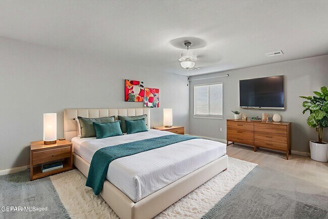 Building Photo - 3328 David Palacio Dr