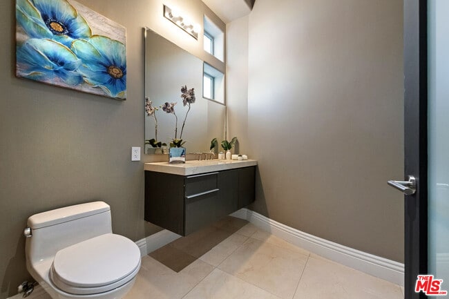 Building Photo - 4533 Estrondo Dr