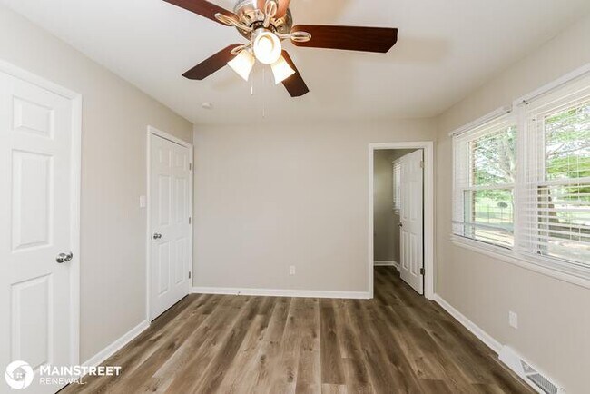 Building Photo - 4240 Cody Dr
