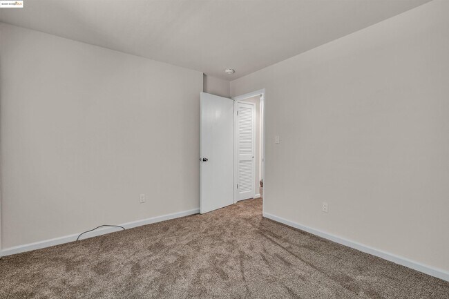 Building Photo - 57 Sereno Cir