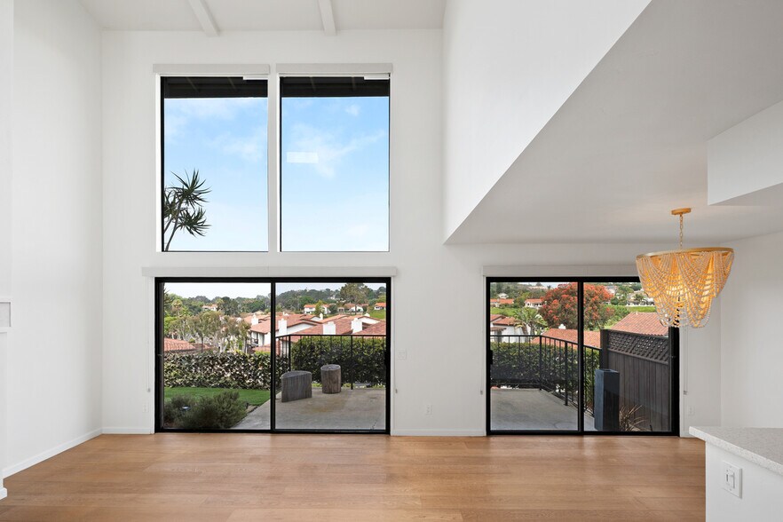 Building Photo - 1047 Santa Helena Park Ct
