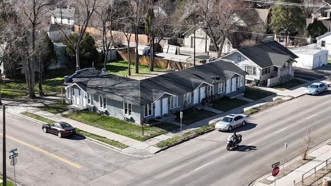 Primary Photo - Center Street