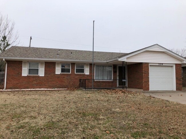 Primary Photo - 320 Mimosa Dr