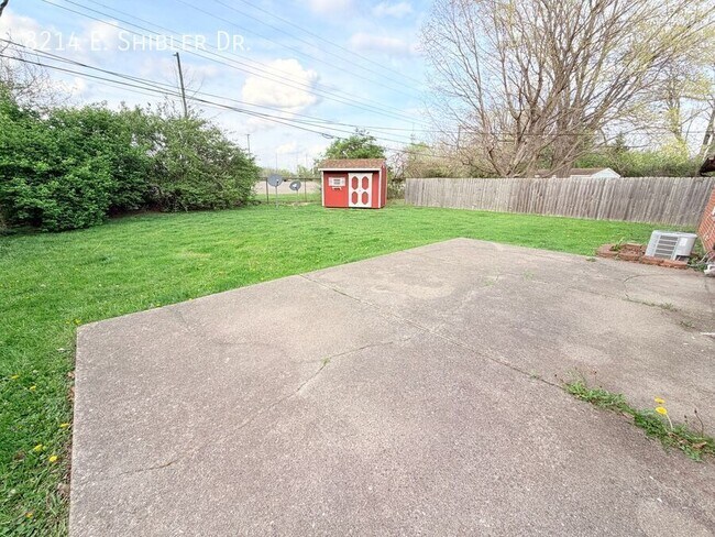 Building Photo - 8214 Shibler Dr