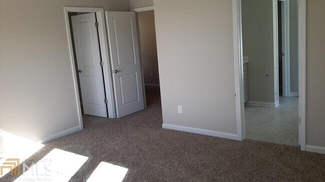 Building Photo - 2339 Village Grove Dr NW