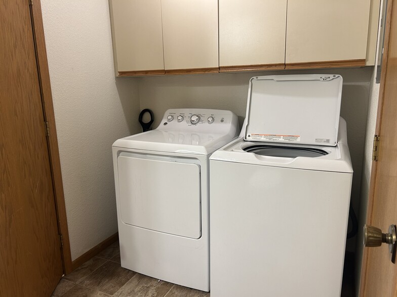 Downstairs Laundry - 3420 Granger Ave S