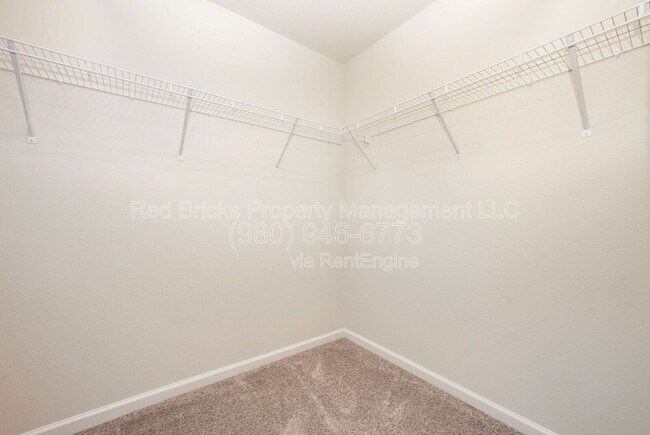 Building Photo - 2222 Transatlantic Ave