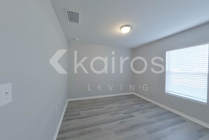 Building Photo - 2838 NW 19th Pl