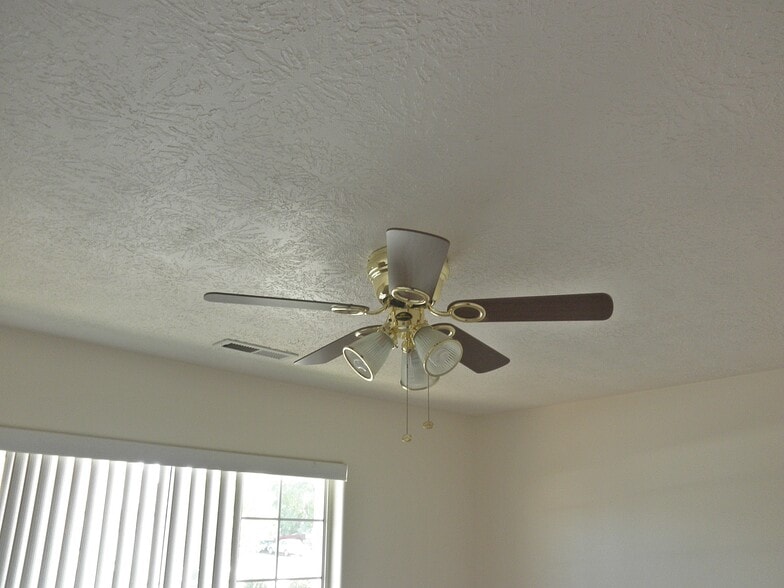 Building Photo - 1108 N 1300 W