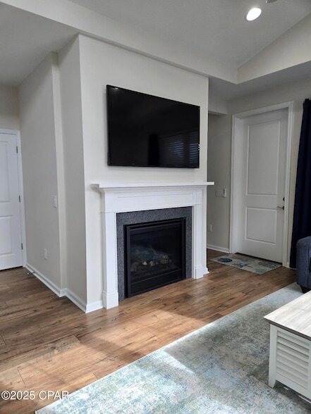 Building Photo - 8952 Coral Reef Wy