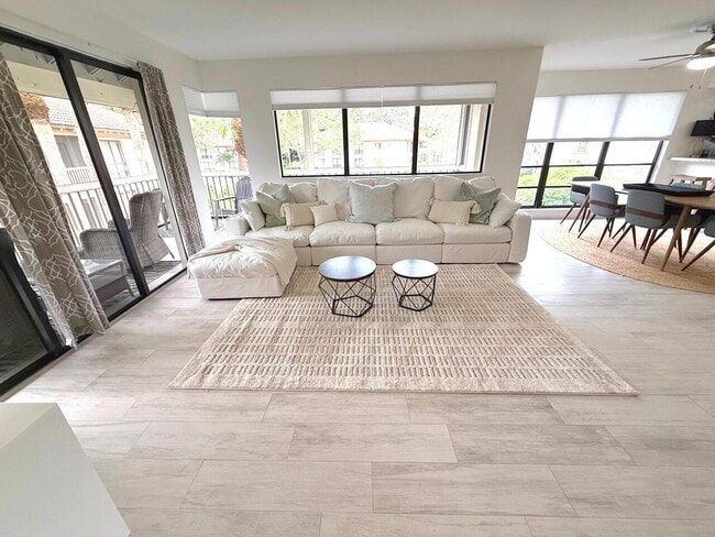 Building Photo - 616 Brackenwood Cove