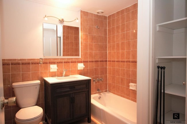 Building Photo - 259 Flatbush Avenue