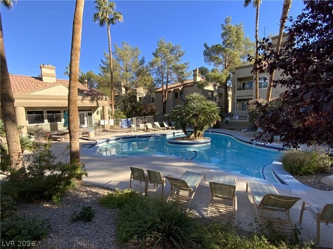 Building Photo - 3145 E Flamingo Rd