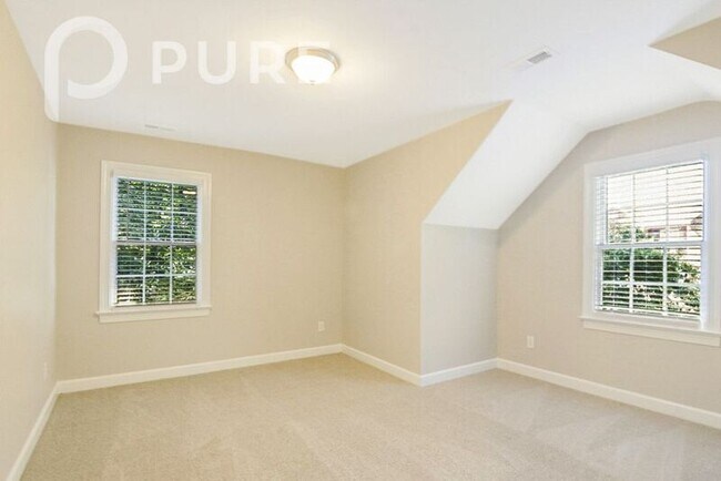 Building Photo - 5824 Clarks Fork Dr