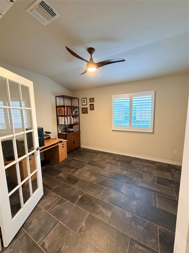 Building Photo - 1313 Fawn Lily Dr