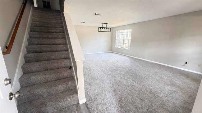 Building Photo - 14402 Stone Park Rd