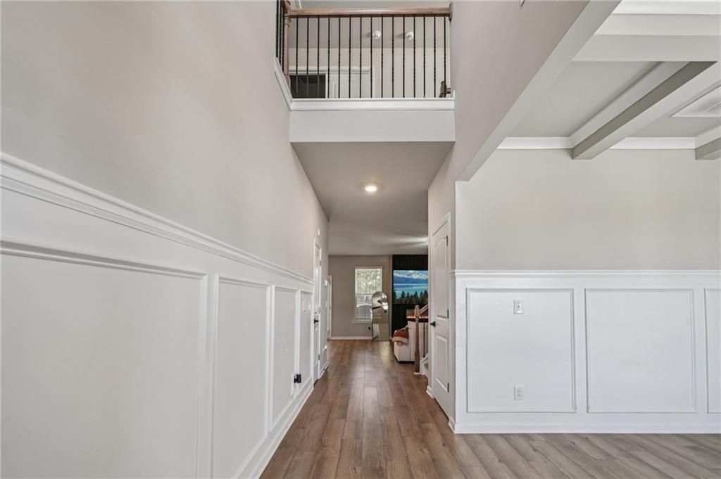 Building Photo - 120 Cabin Way