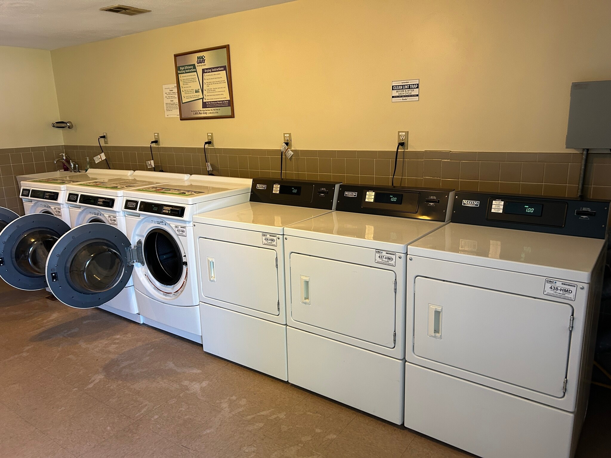 Laundry 3 Washers 3 Dryers - 29 Harvard Ave