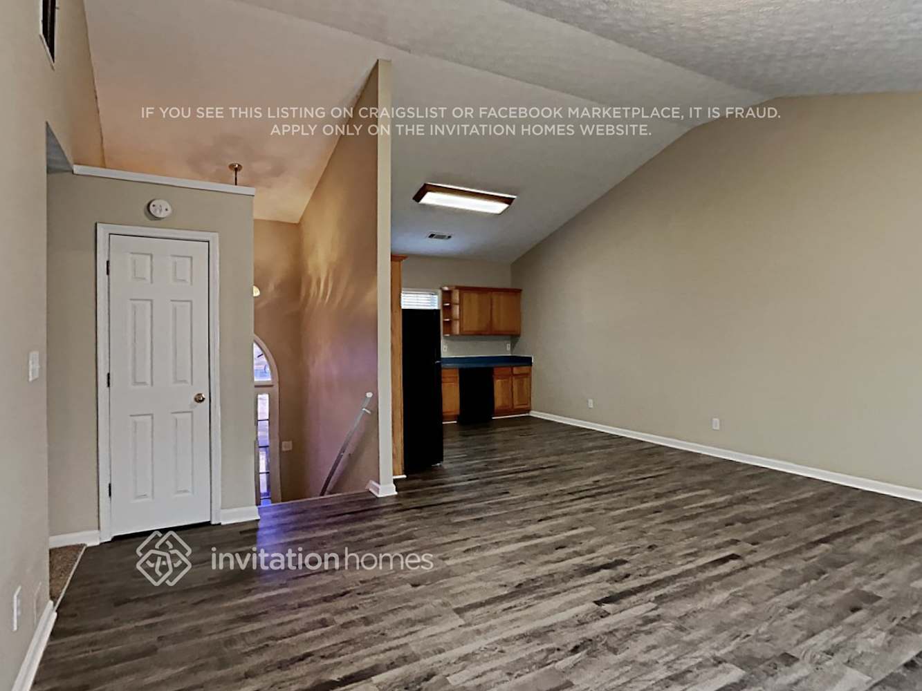 Building Photo - 70 Eastwood Forest