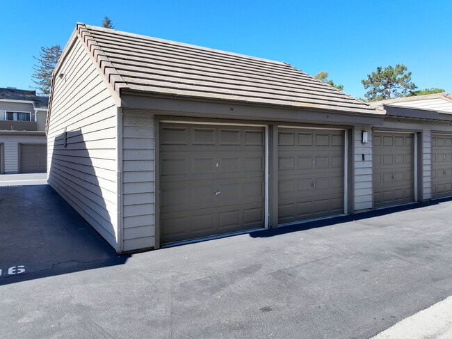 Building Photo - 1083 Shadowridge Dr