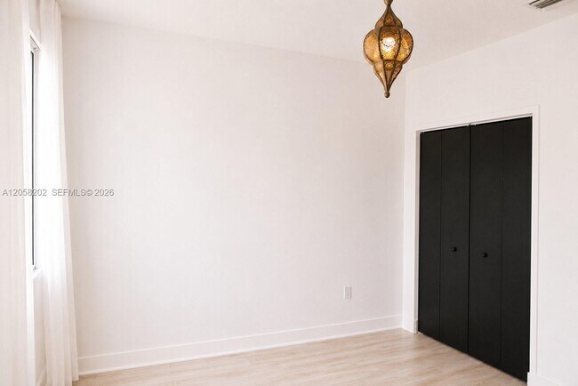 Building Photo - 4740 NW 84th Ct