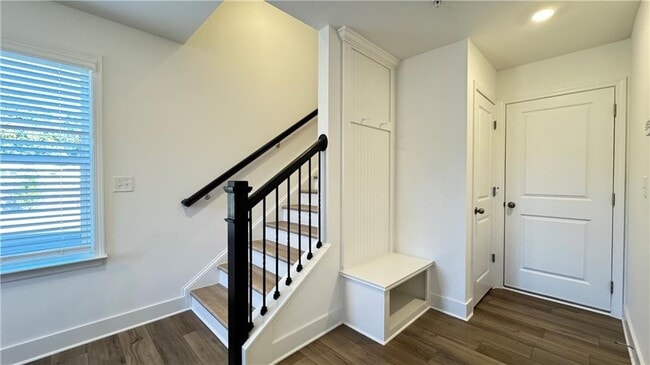 Building Photo - 100 Agnew Wy