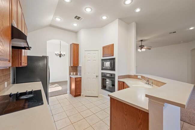 Building Photo - 2610 Orsobello Pl