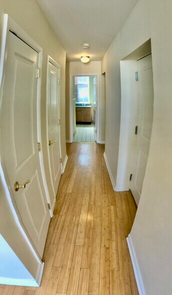 Hall to master bathroom - 526 St Paul St