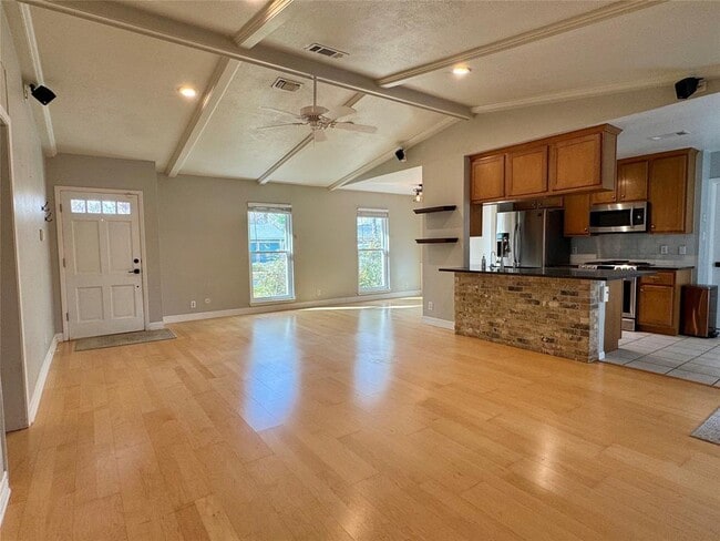 Building Photo - 8401 Millway Dr