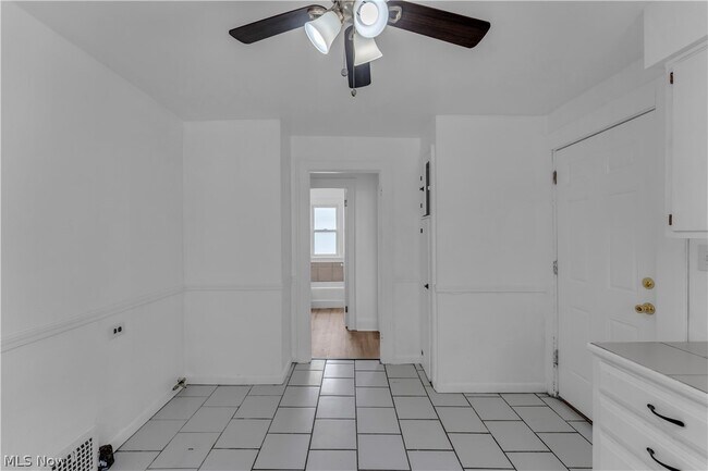 Building Photo - 382 E 161st St